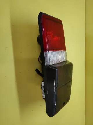 PILOTO TRASERO IZQUIERDO NISSAN PATROL