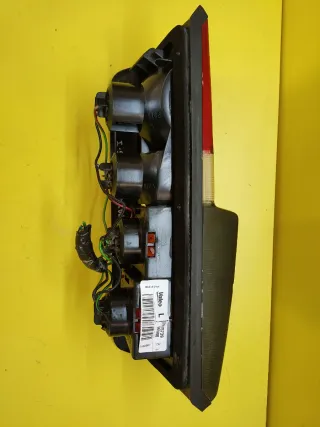 PILOTO TRASERO IZQUIERDO NISSAN PATROL