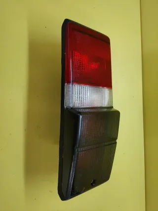 PILOTO TRASERO IZQUIERDO NISSAN PATROL