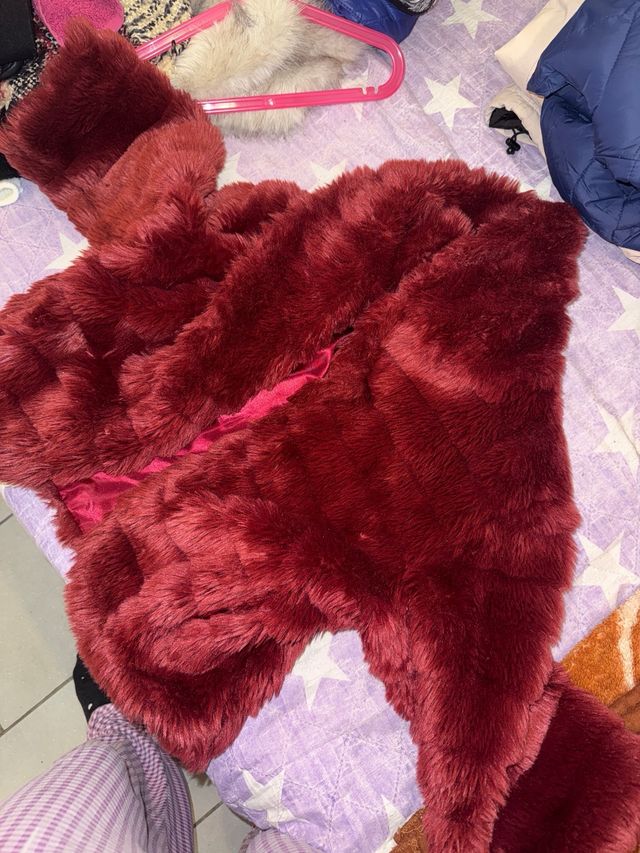 Chaqueta de pelo roja