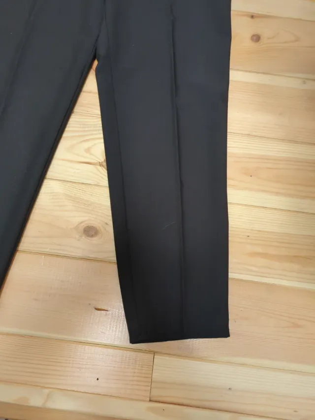 Pantalón Zara negro botones
