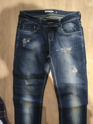 Vaqueros desgastados