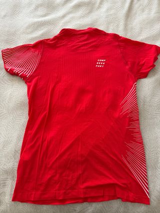 Camiseta Compressport Roja