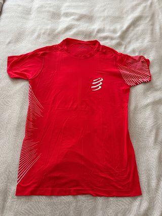 Camiseta Compressport Roja