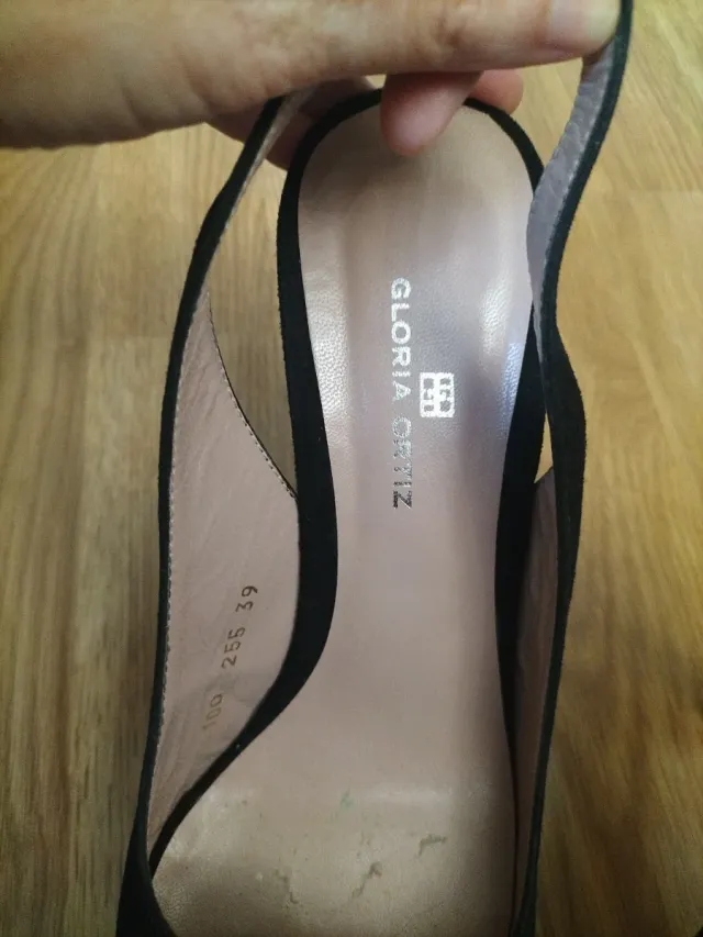 Zapatos de tacón negros talla 39