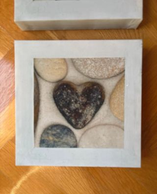 Marcos Lienzo Corazón Piedras