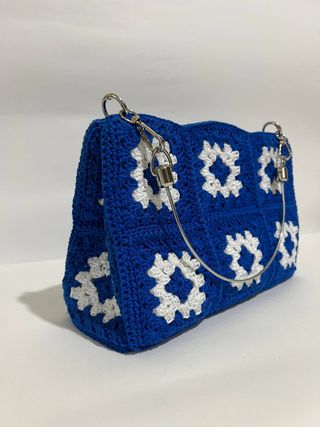 Borsa uncinetto granny blu e bianca