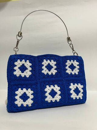 Borsa uncinetto granny blu e bianca