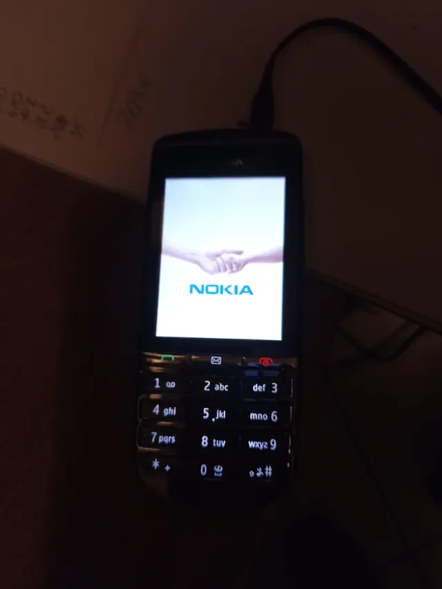 Nokia Asha 300 Cellulare