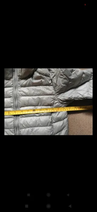 Chaqueta acolchada gris con capucha, 100% plumas