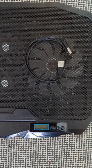 Base Refrigeradora Portátil USB