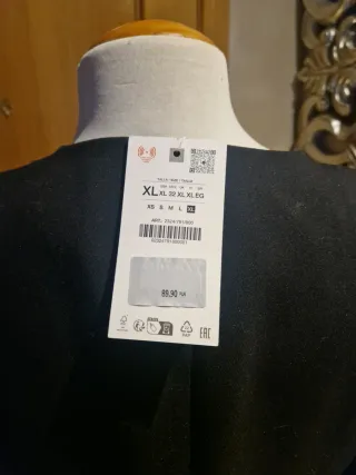 Blazer negro con cinturón