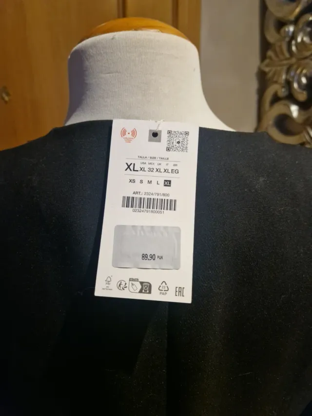 Blazer negro con cinturón