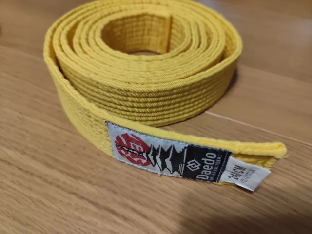 Cinturón Judo Amarillo Daedo 240CM