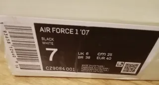 Nike Air Force 1 Stussy Black, en muy buen estado.