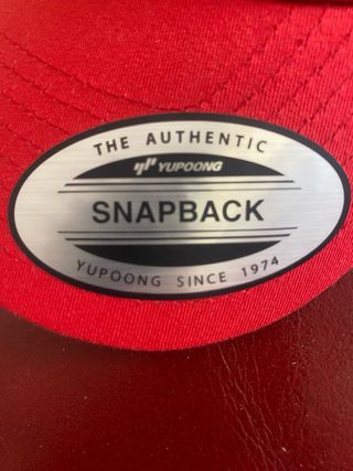 Cappello Grenzgaenger Rosso