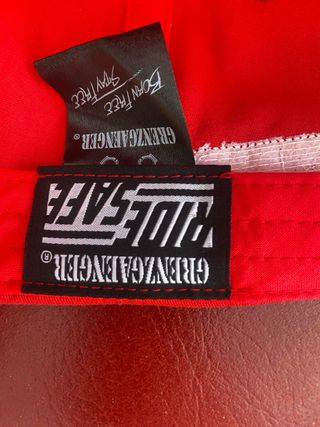 Cappello Grenzgaenger Rosso