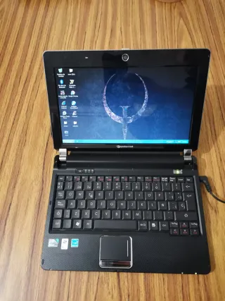 Packard Bell Portátil Negro + Cargador