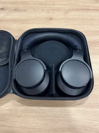 Auriculares Avantree Negros con Cancelación de Rui