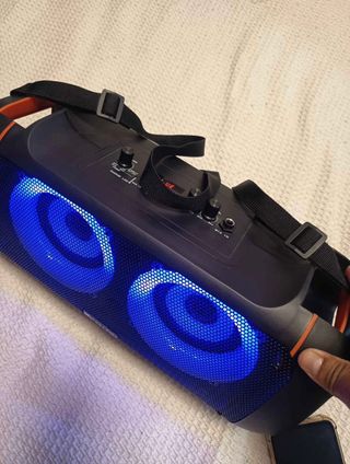 Altavoz Bluetooth ROSELAND Negro/Naranja