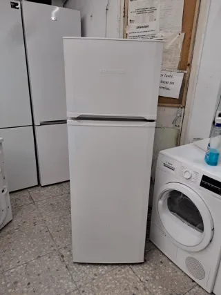 Nevera Liebherr 157,cm x 55cm