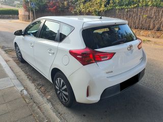 Toyota Auris 2014