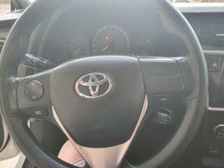 Toyota Auris 2014