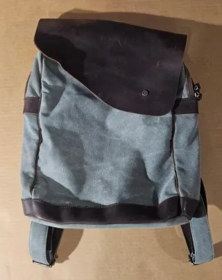 Mochila Unisex Lona y Cuero