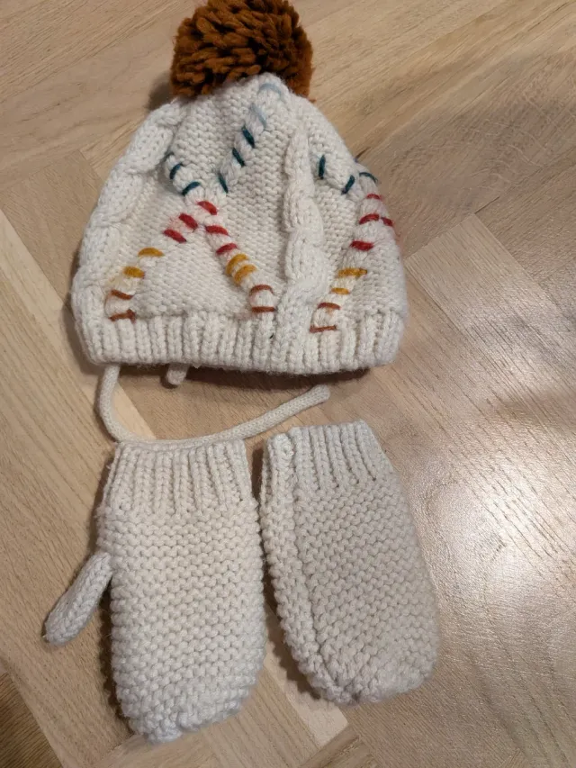 Gorro y manoplas Zara bebé