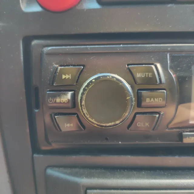 Radio Coche B-1000 USB