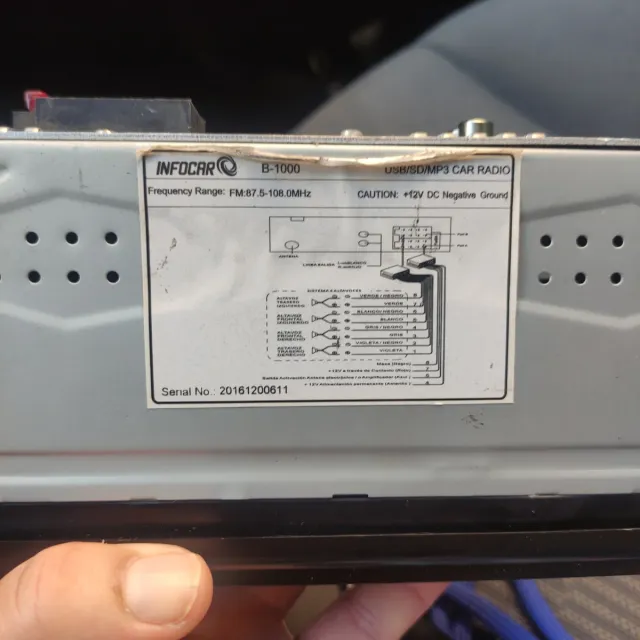 Radio Coche B-1000 USB