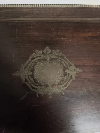 Gran caja inglesa antigua