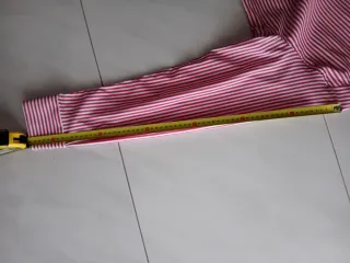 Camicia da uomo a righe rosse e bianche di cotone