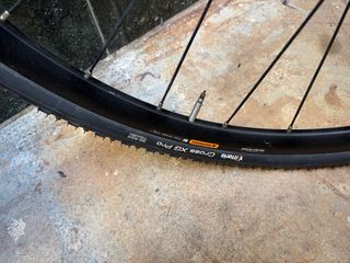 Bicicleta Trekking Roja