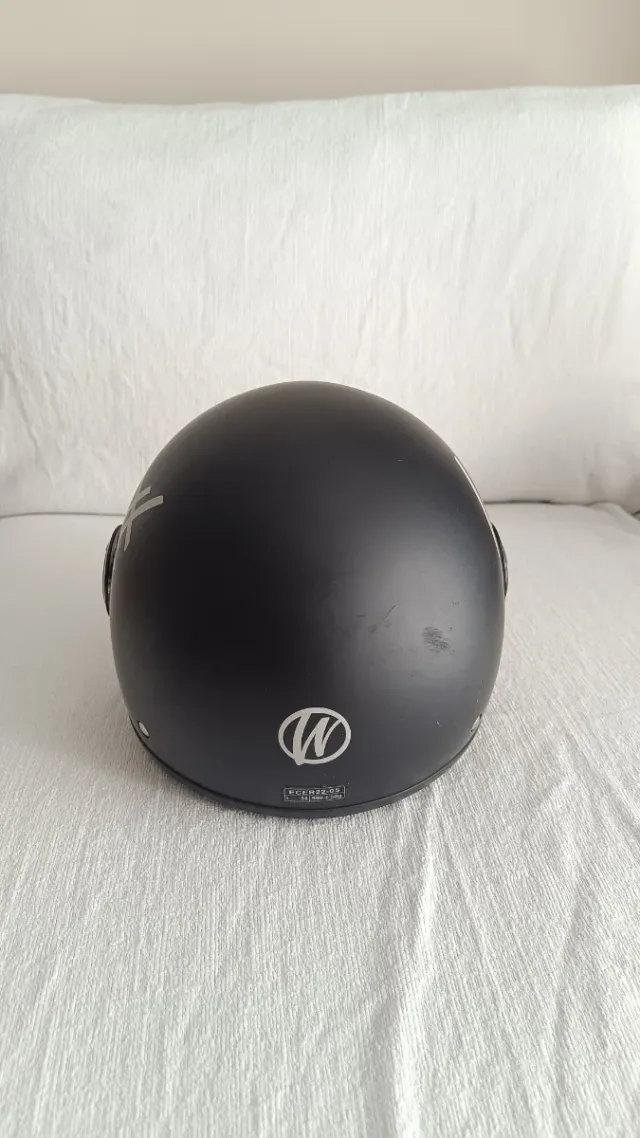 Casco de Moto Negro con Visera - L (58 cm)