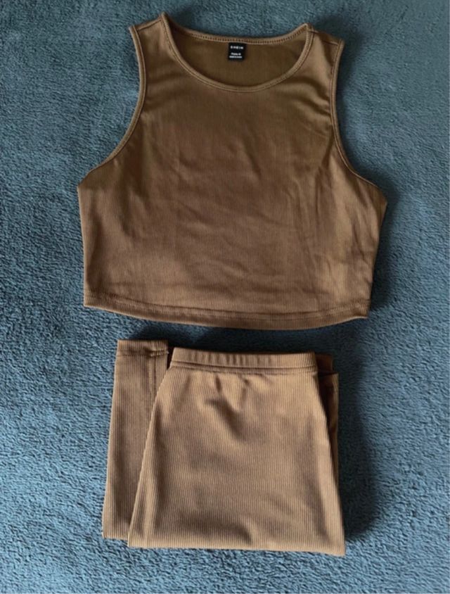 Conjunto SHEIN Top y Falda Marrón