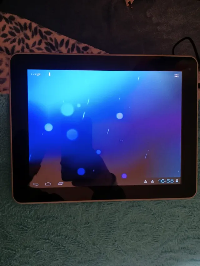 Tablet Negra y Azul