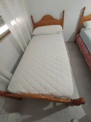 Pareja camas pino con somier