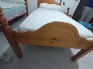 Pareja camas pino con somier