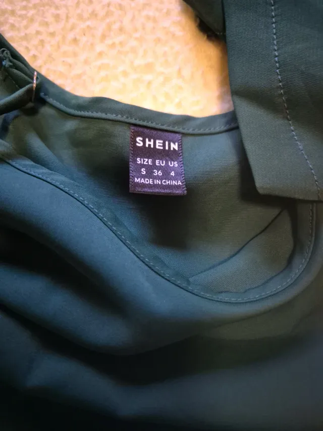 Mono corto mujer verde