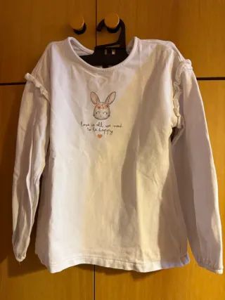 Maglietta bianca con coniglietto