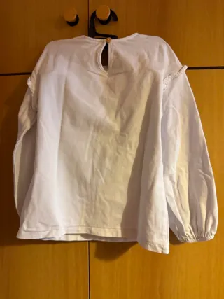 Maglietta bianca con coniglietto