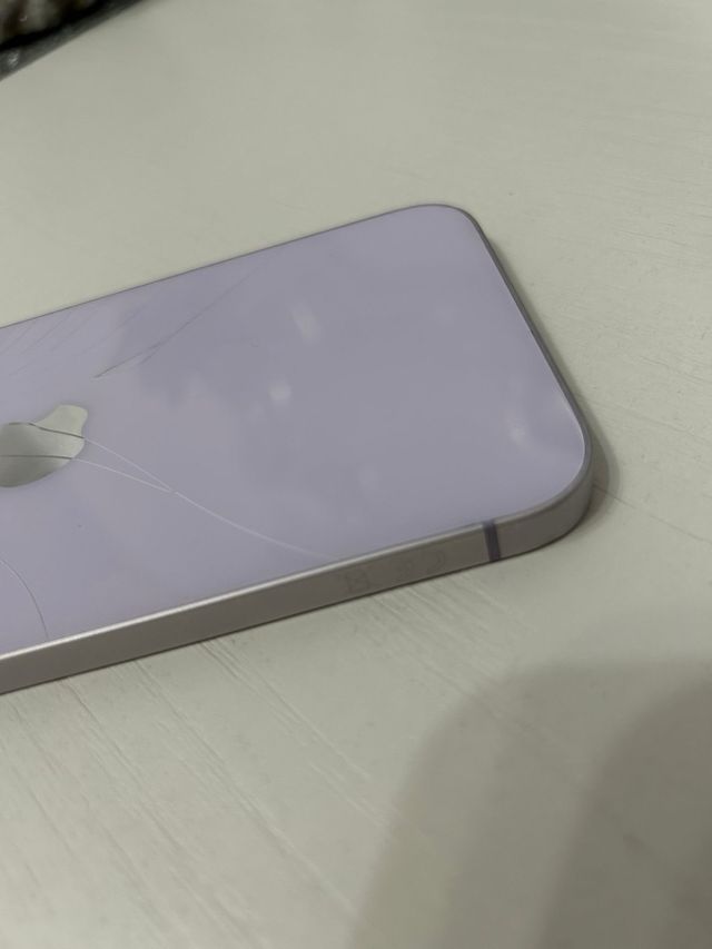 iPhone 14 Plus Apple