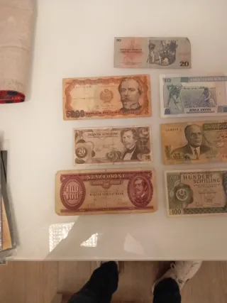 Lotto 7 banconote straniere