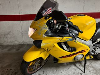 Honda CBR 600 F4 1999