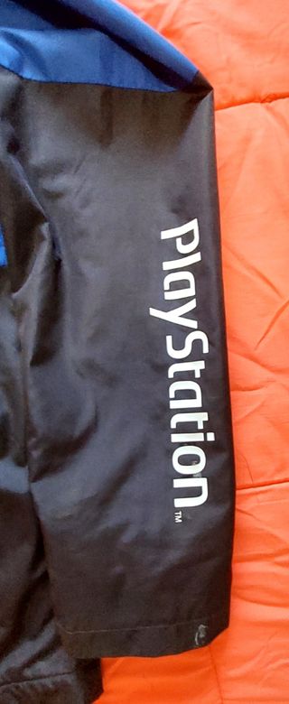 Chaqueta PlayStation Azul y Negra