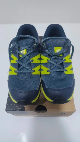 Zapatillas Salomon Talla 35 impermeables