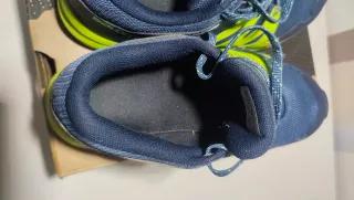 Zapatillas Salomon Talla 35 impermeables