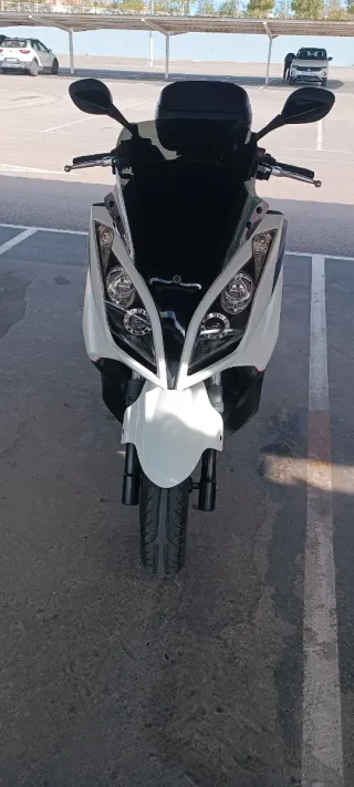Kymco Superdink 300i