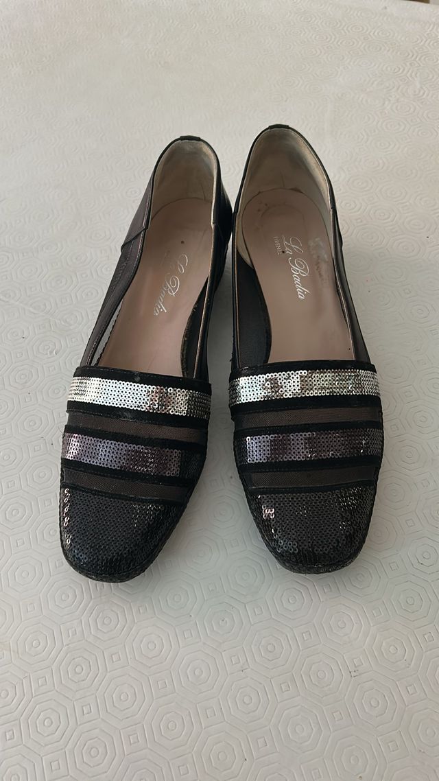 Zapatos La Badia Negros y Plateados Talla 41